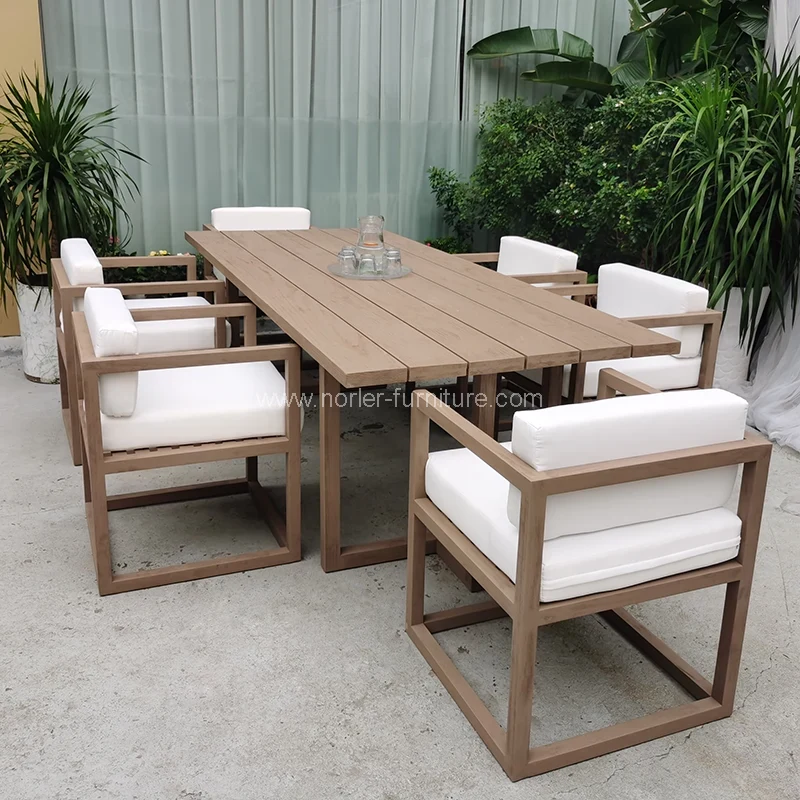 Skulle du anvende teakolie på dit teak træ spisestue
