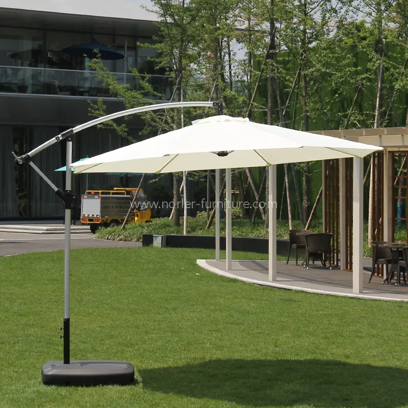 Hvad gør Norlers børstede bananparasol helt i aluminium til den ultimative skyggeløsning til udendørsliv?